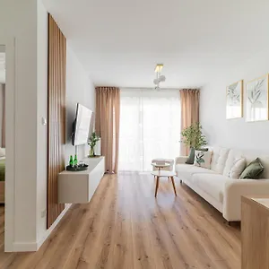 apartamenty-wonder-home-rybacka.kolobrzeghotels.com/